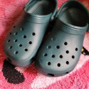 CROCS Women's Green Mules